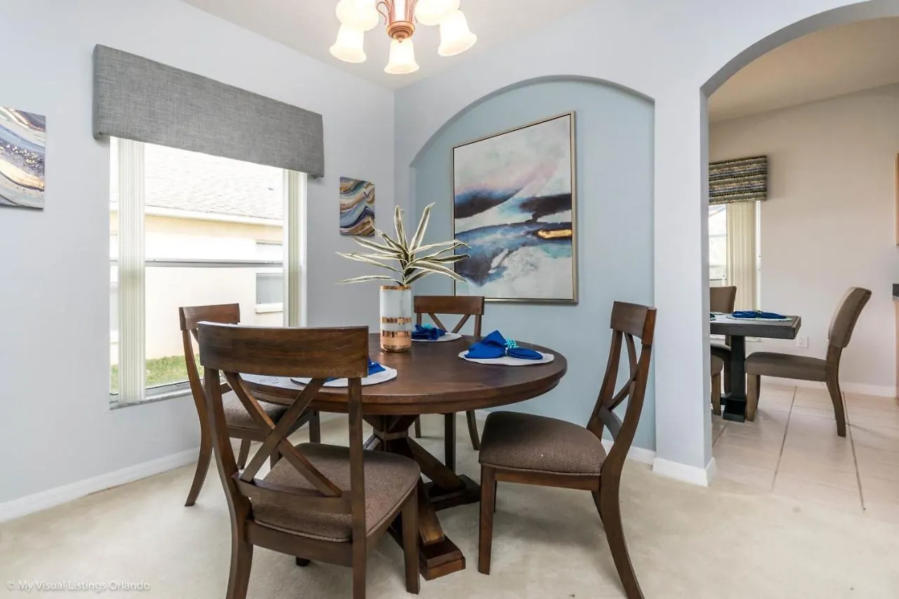 946Bd Amazing High End Gated Villa Four Corners